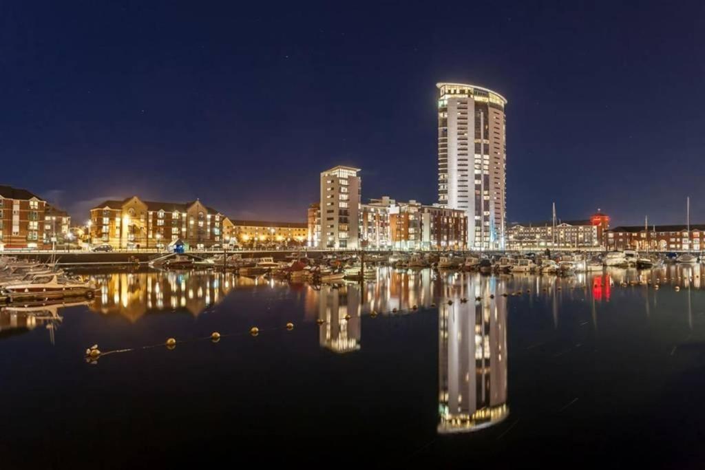 Апартаменты Beach On The Doorstep Meridian Tower Marina Суонси Экстерьер фото